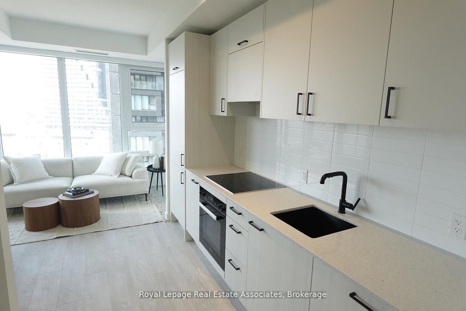 1 Quarrington Lane, Unit 1004 thumbnail 3