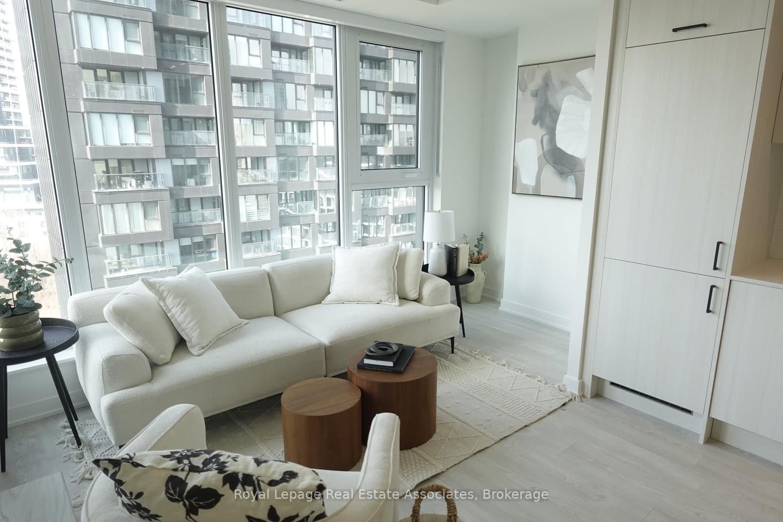 1 Quarrington Lane, Unit 1004 thumbnail 6