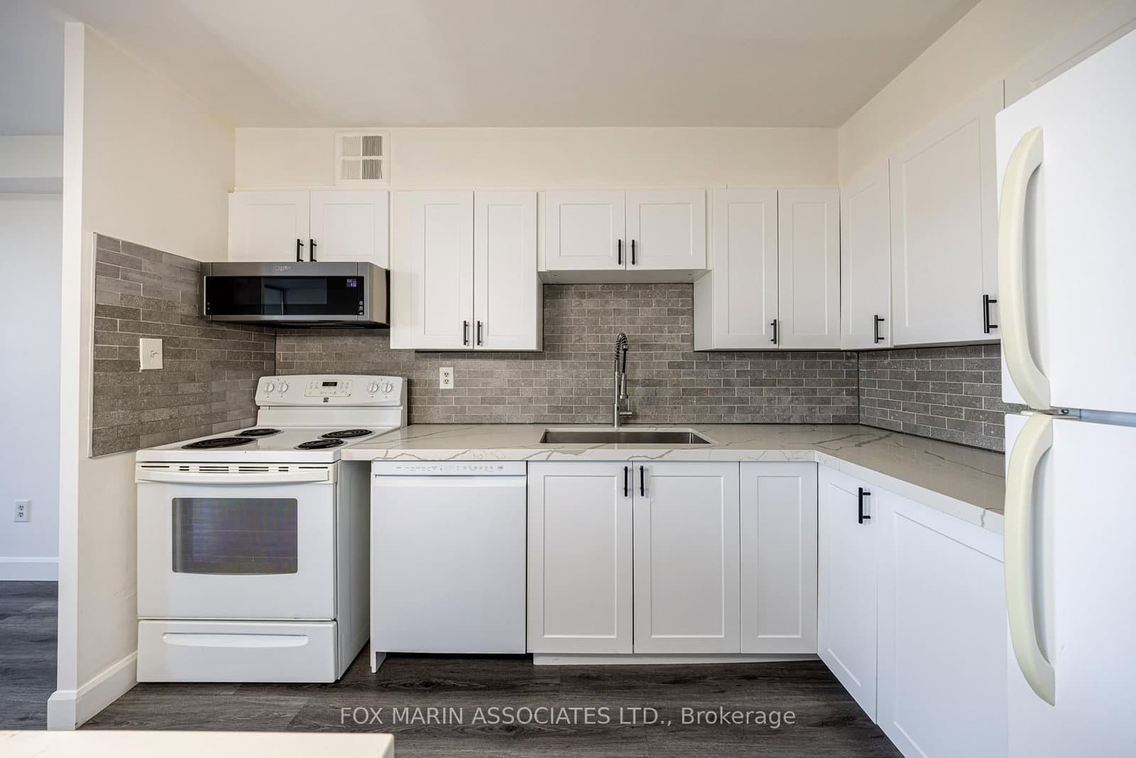 20 Edgecliff Golfway, Unit 312 thumbnail 16