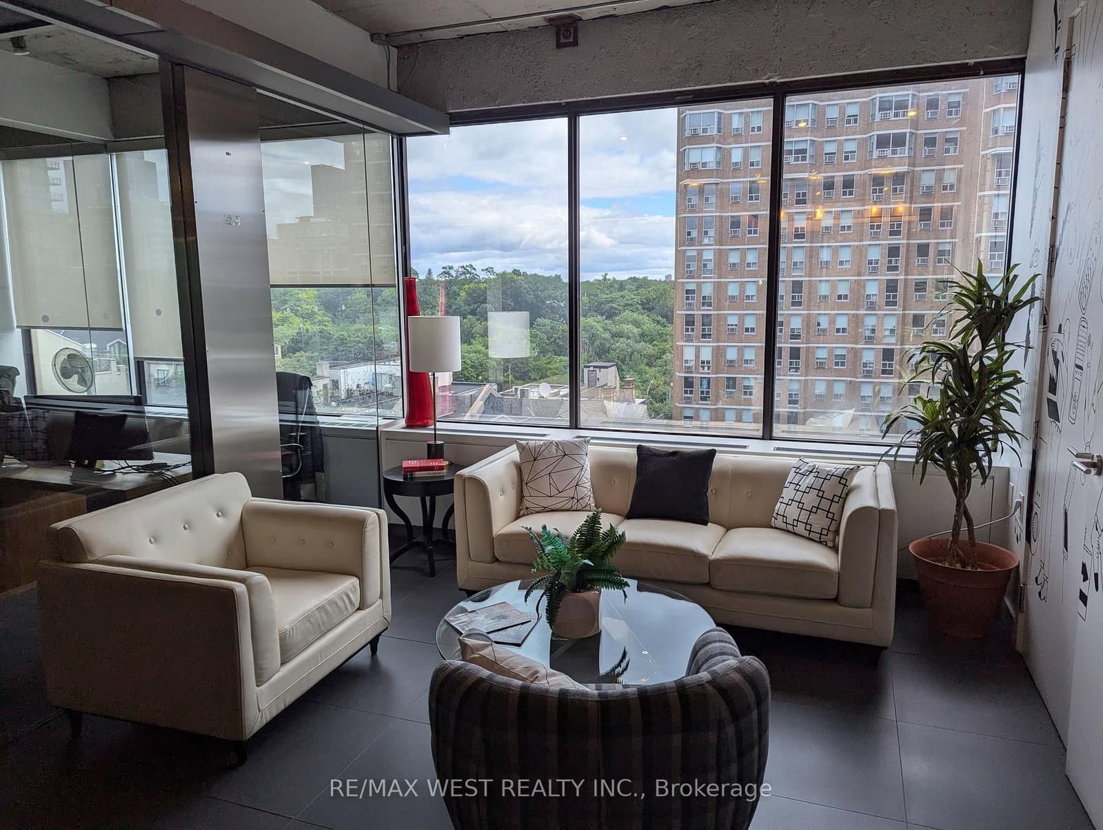 920 Yonge Street, Unit C05-01 thumbnail 5
