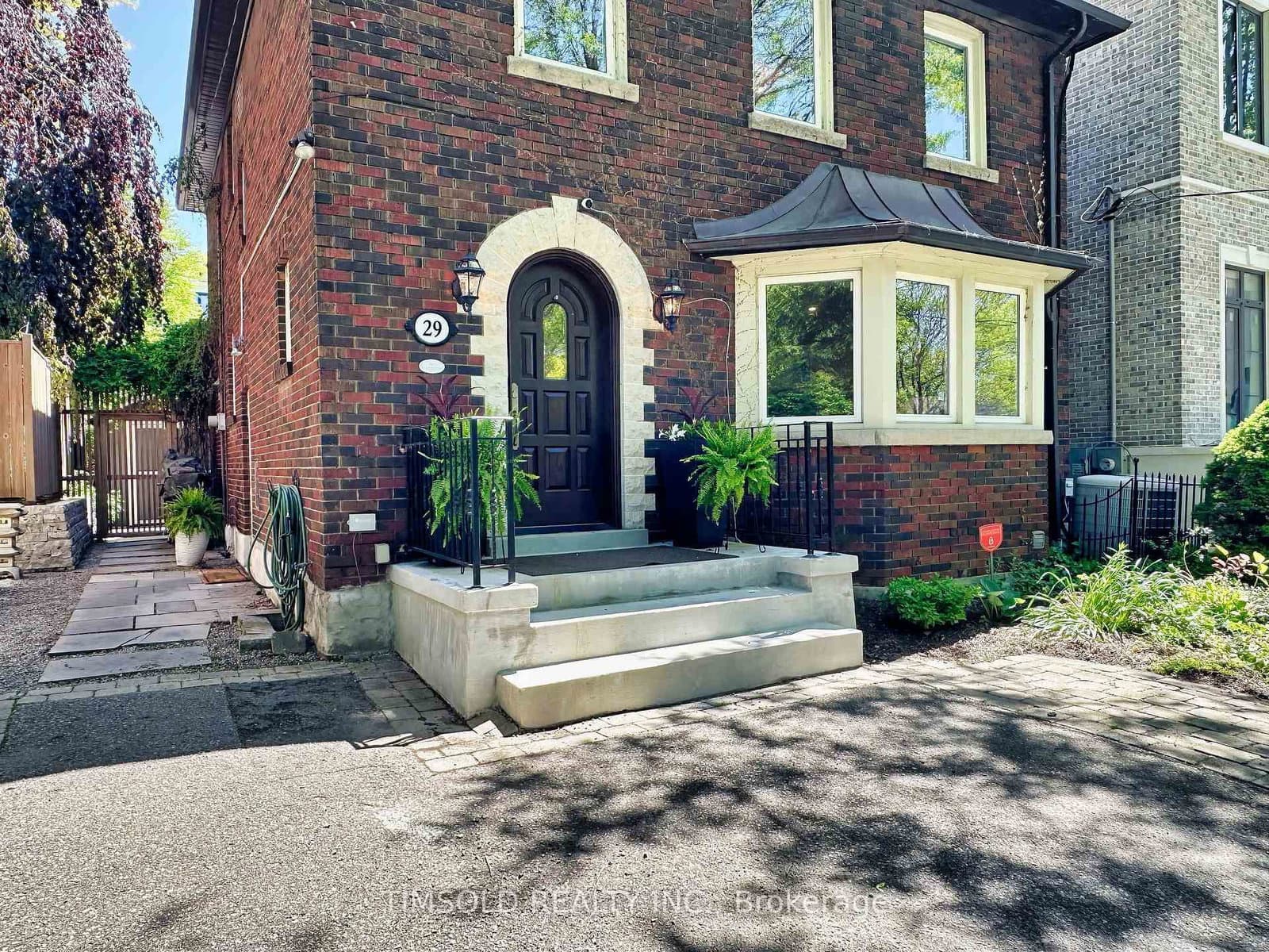 29 Tarlton Road thumbnail 3