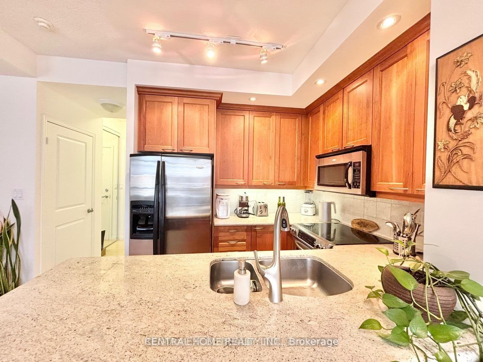 900 Mount Pleasant Road, Unit 426 thumbnail 9