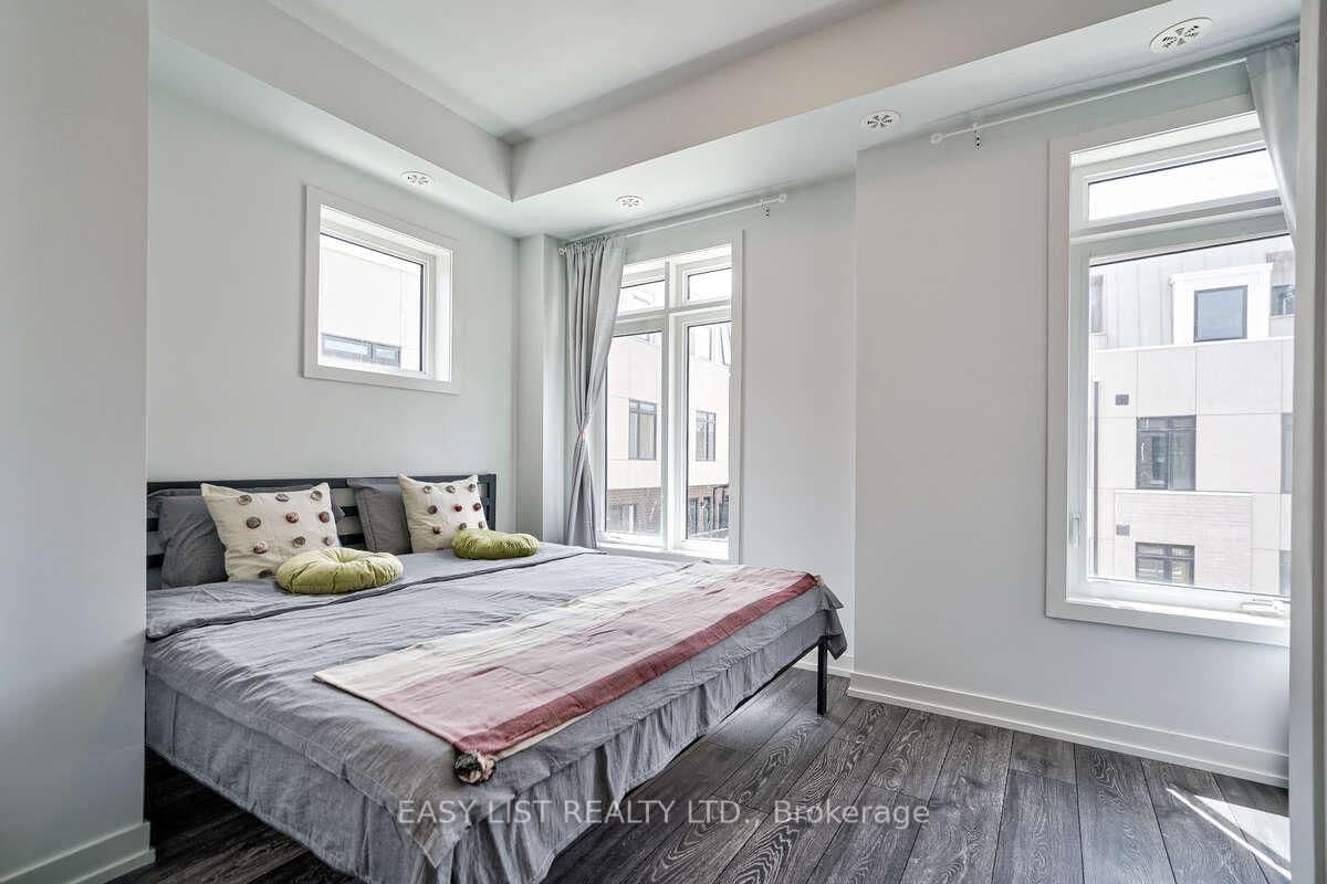 27 Spruce Pines Crescent thumbnail 11