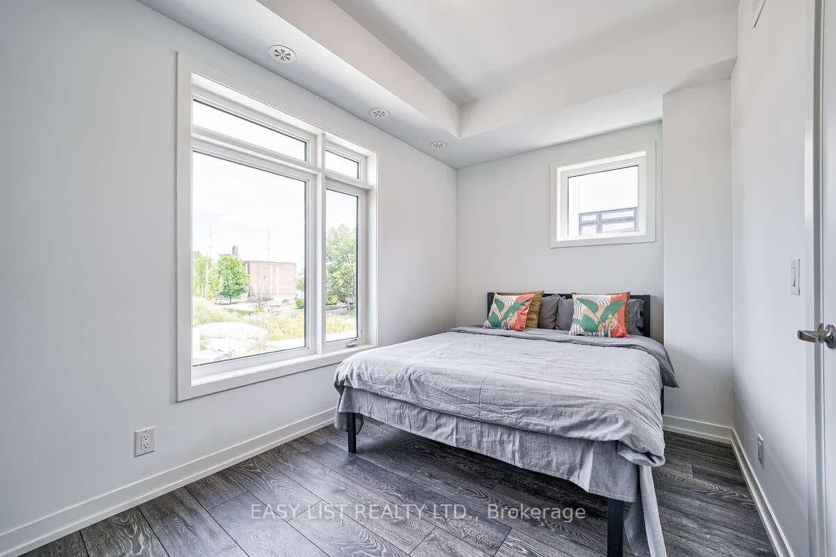 27 Spruce Pines Crescent thumbnail 8