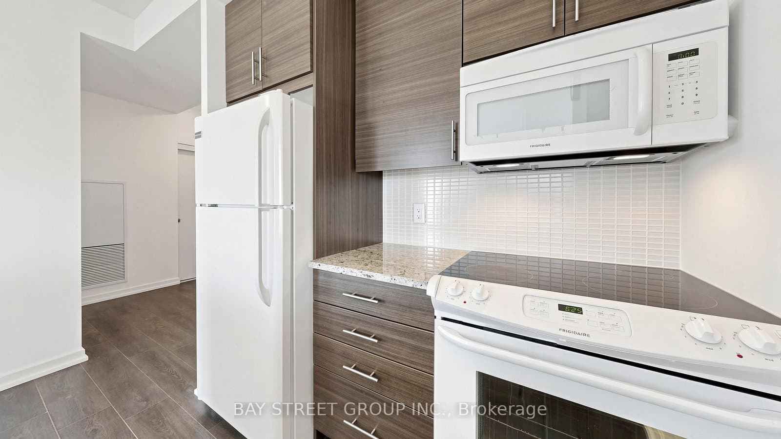 70 Forest Manor Road, Unit 2112 thumbnail 24