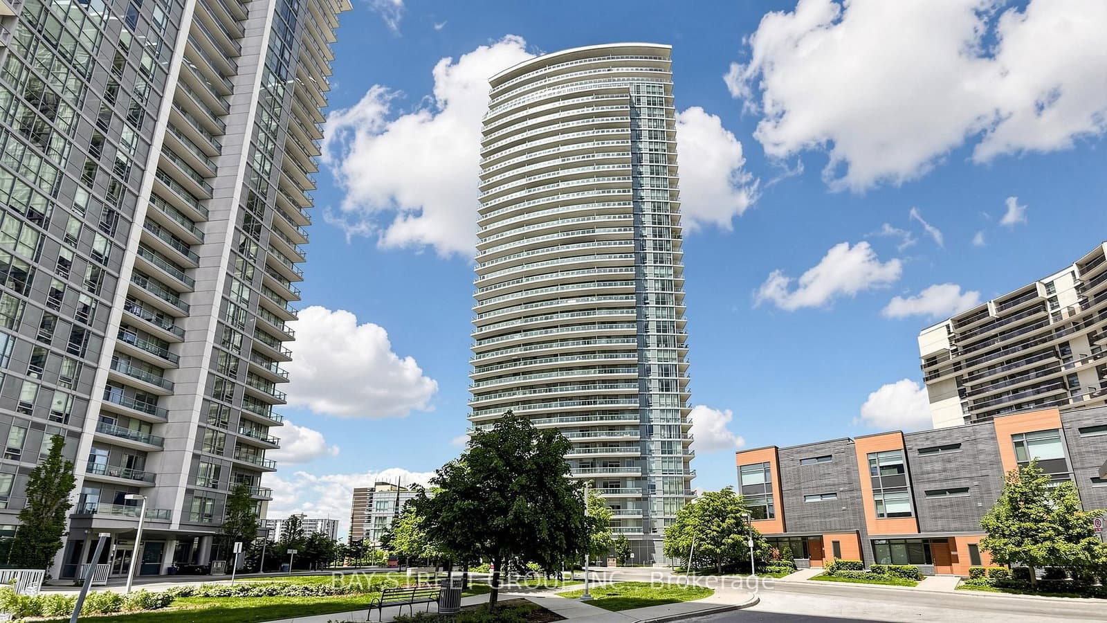70 Forest Manor Road, Unit 2112 thumbnail 3