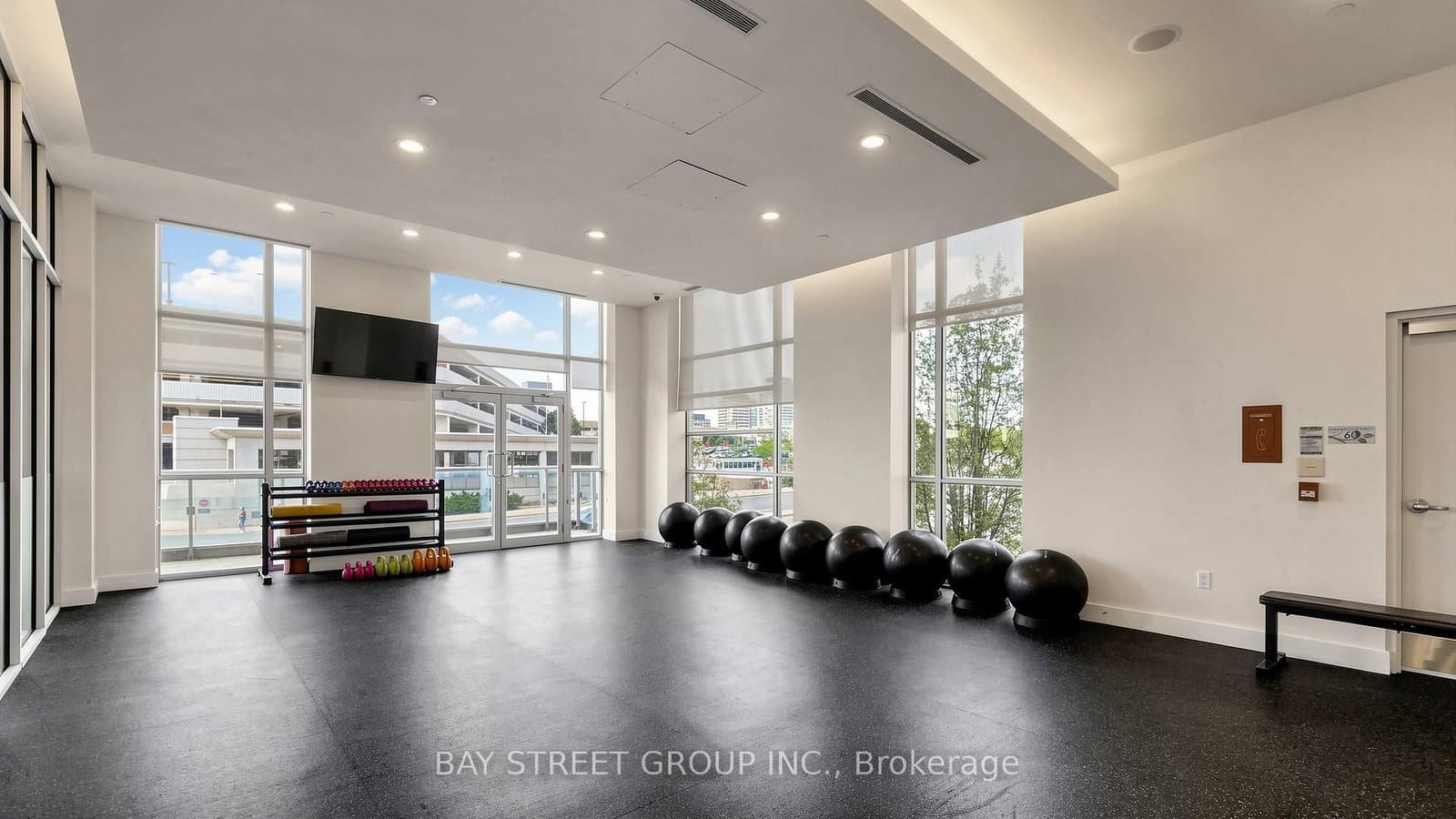 70 Forest Manor Road, Unit 2112 thumbnail 42
