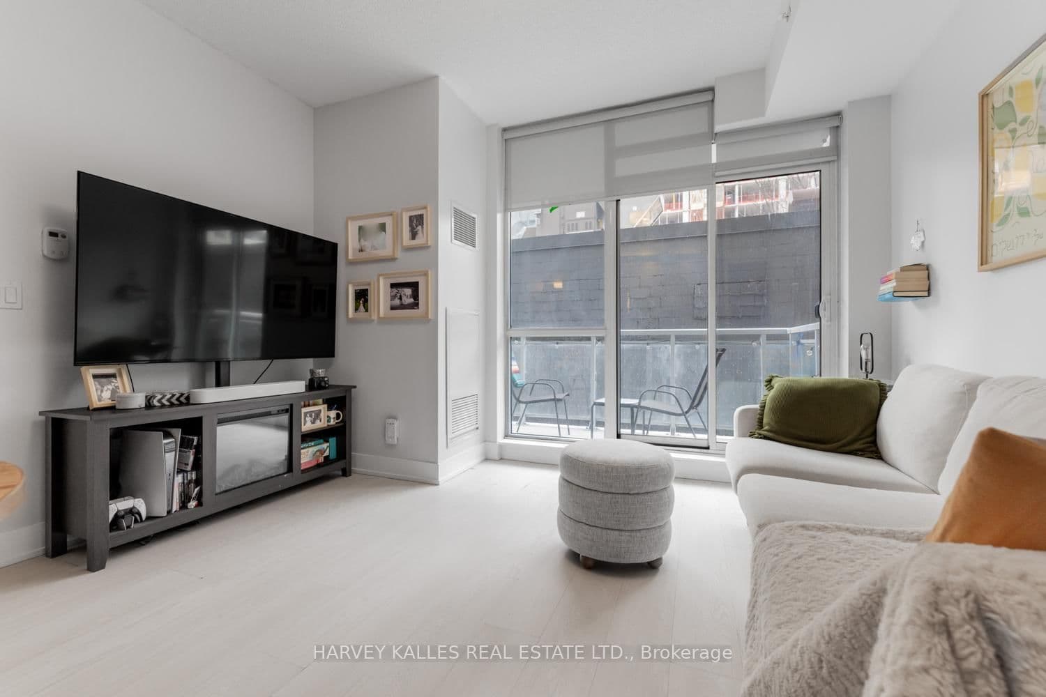 68 Merton Street, Unit 202 thumbnail 3