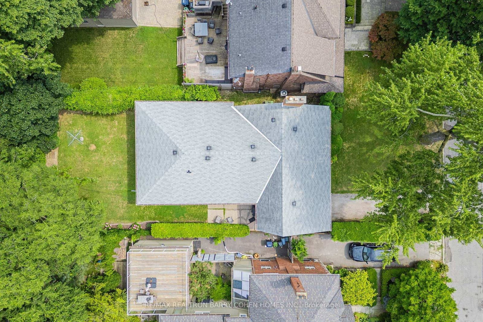 200 Cortleigh Boulevard thumbnail 26