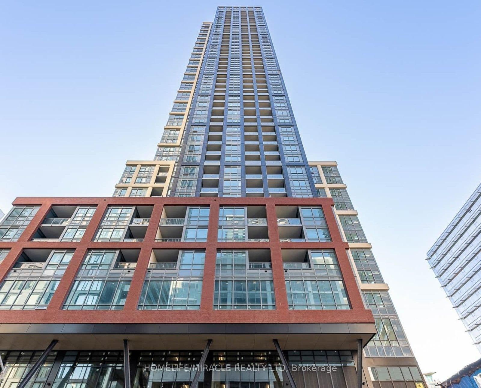 #1322 - 108 Peter Street