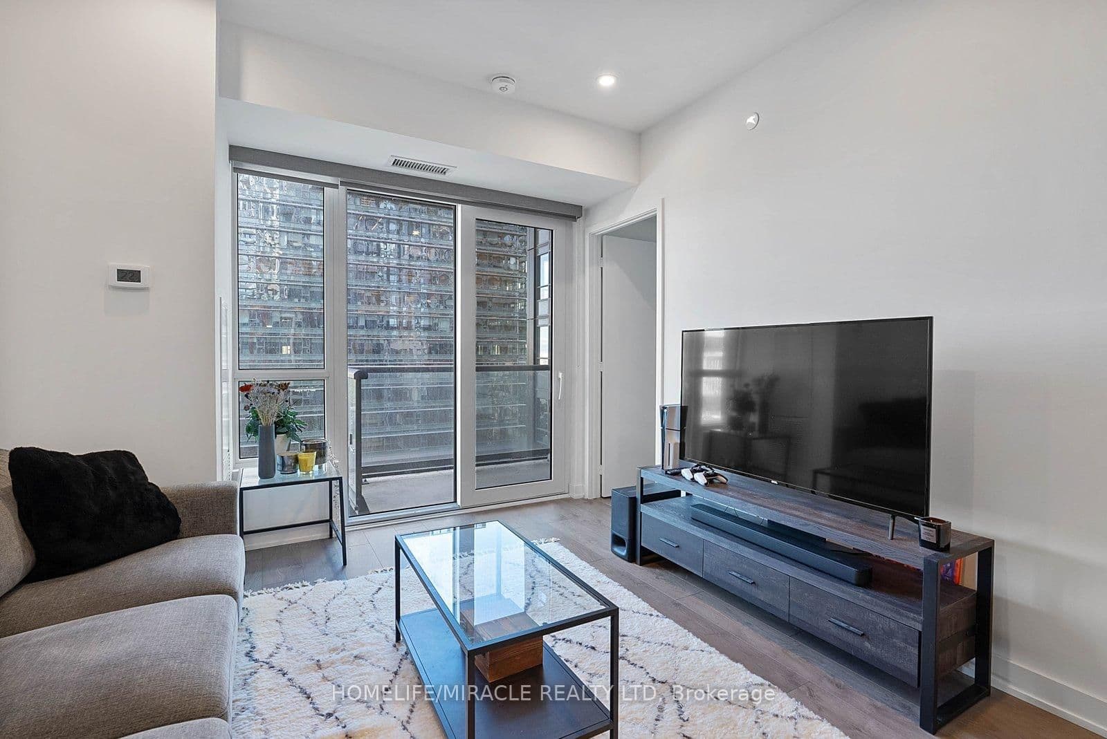 108 Peter Street, Unit 1322 thumbnail 13