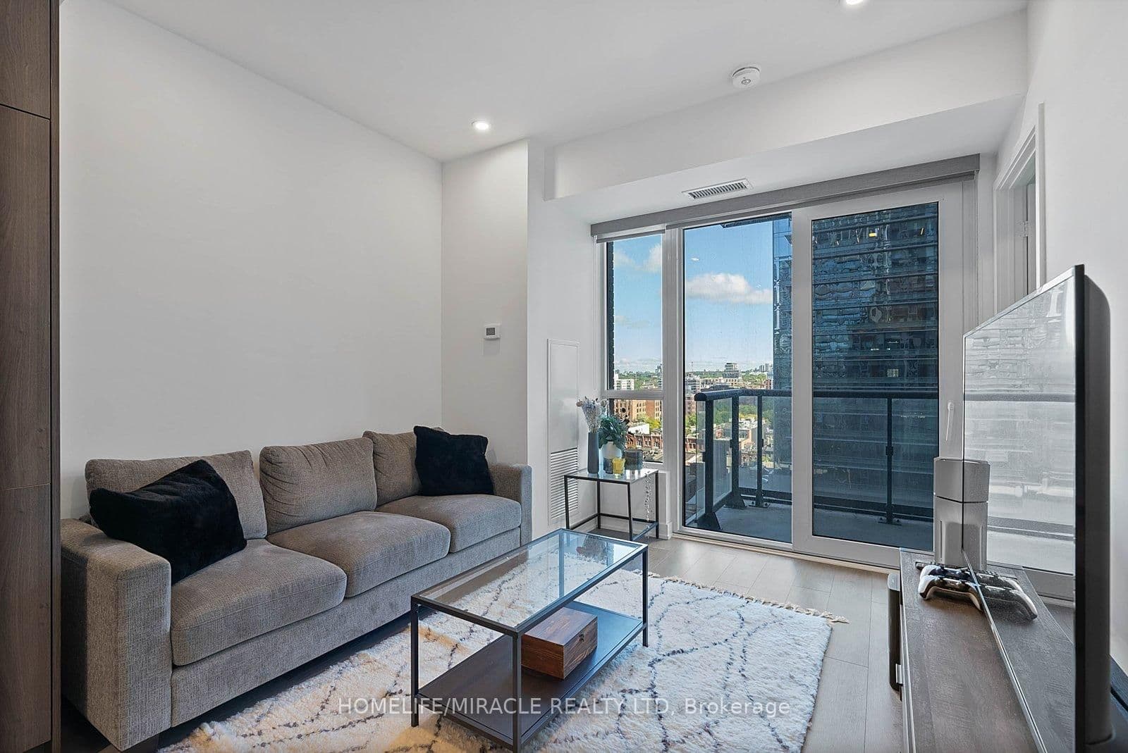108 Peter Street, Unit 1322 thumbnail 14