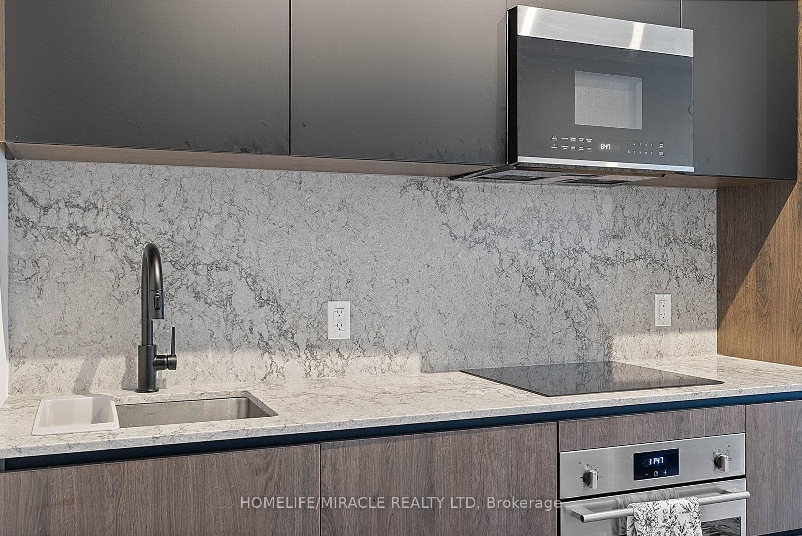 108 Peter Street, Unit 1322 thumbnail 15
