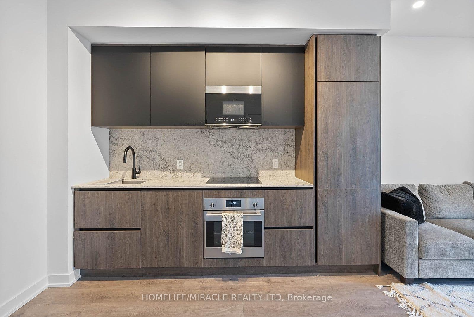 108 Peter Street, Unit 1322 thumbnail 17