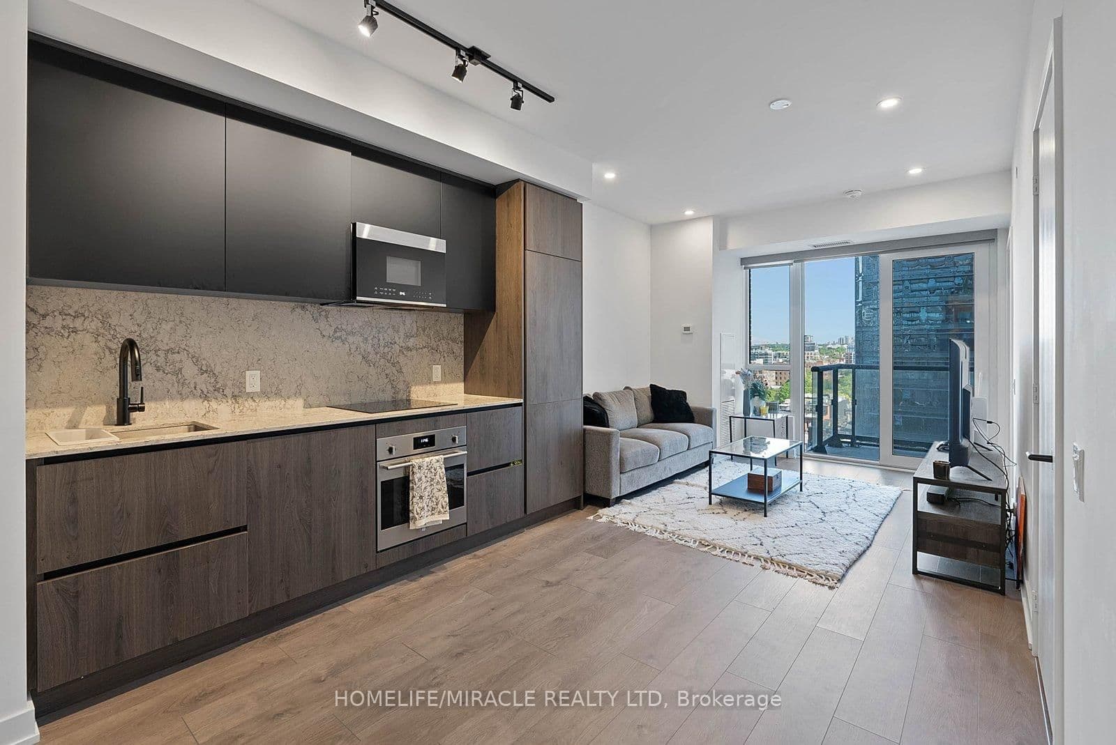108 Peter Street, Unit 1322 thumbnail 18