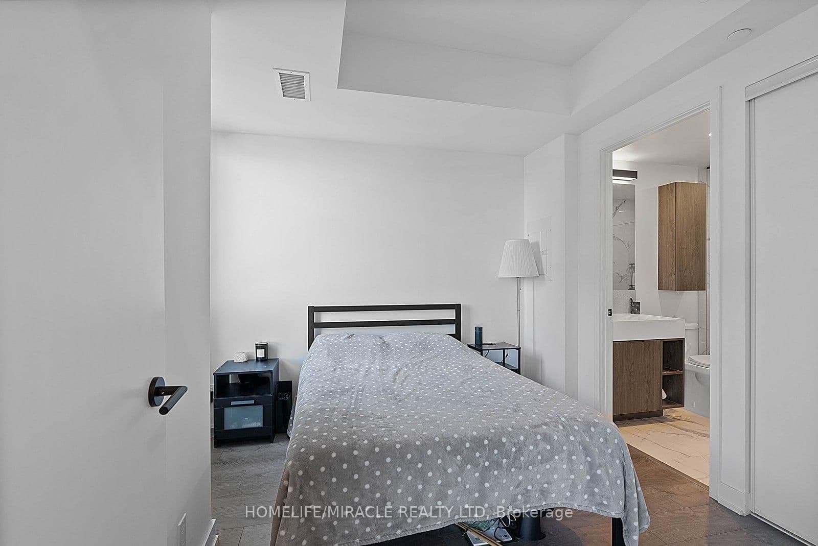108 Peter Street, Unit 1322 thumbnail 25