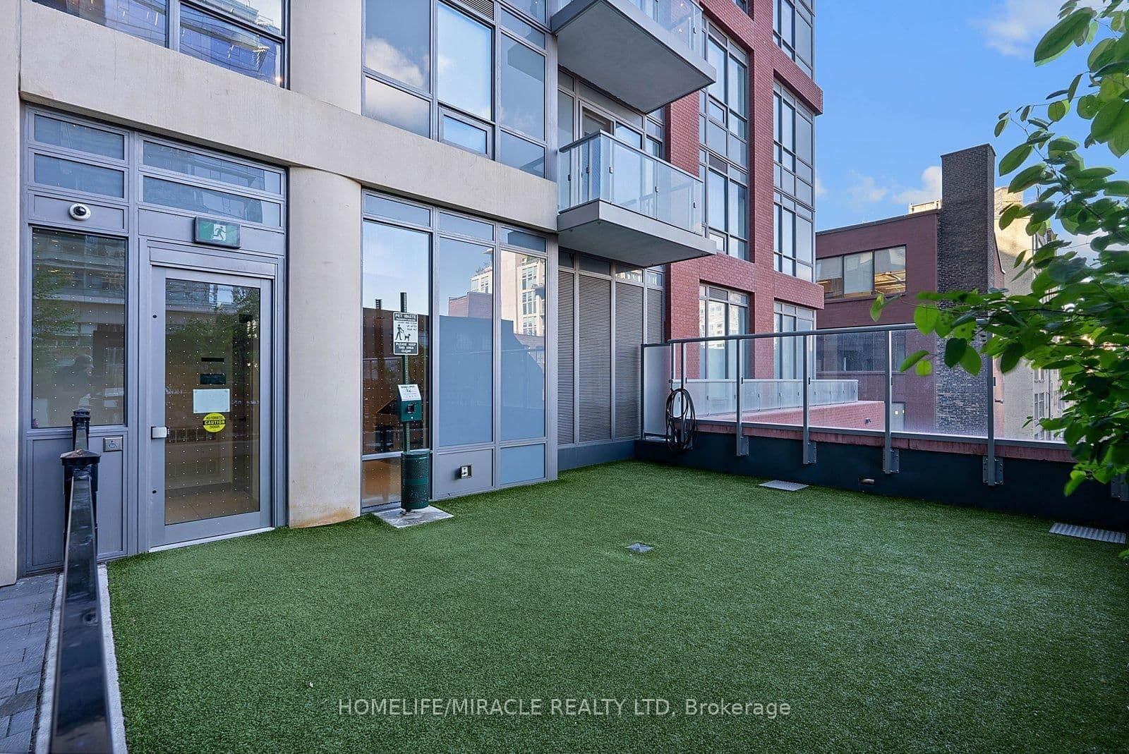 108 Peter Street, Unit 1322 thumbnail 35