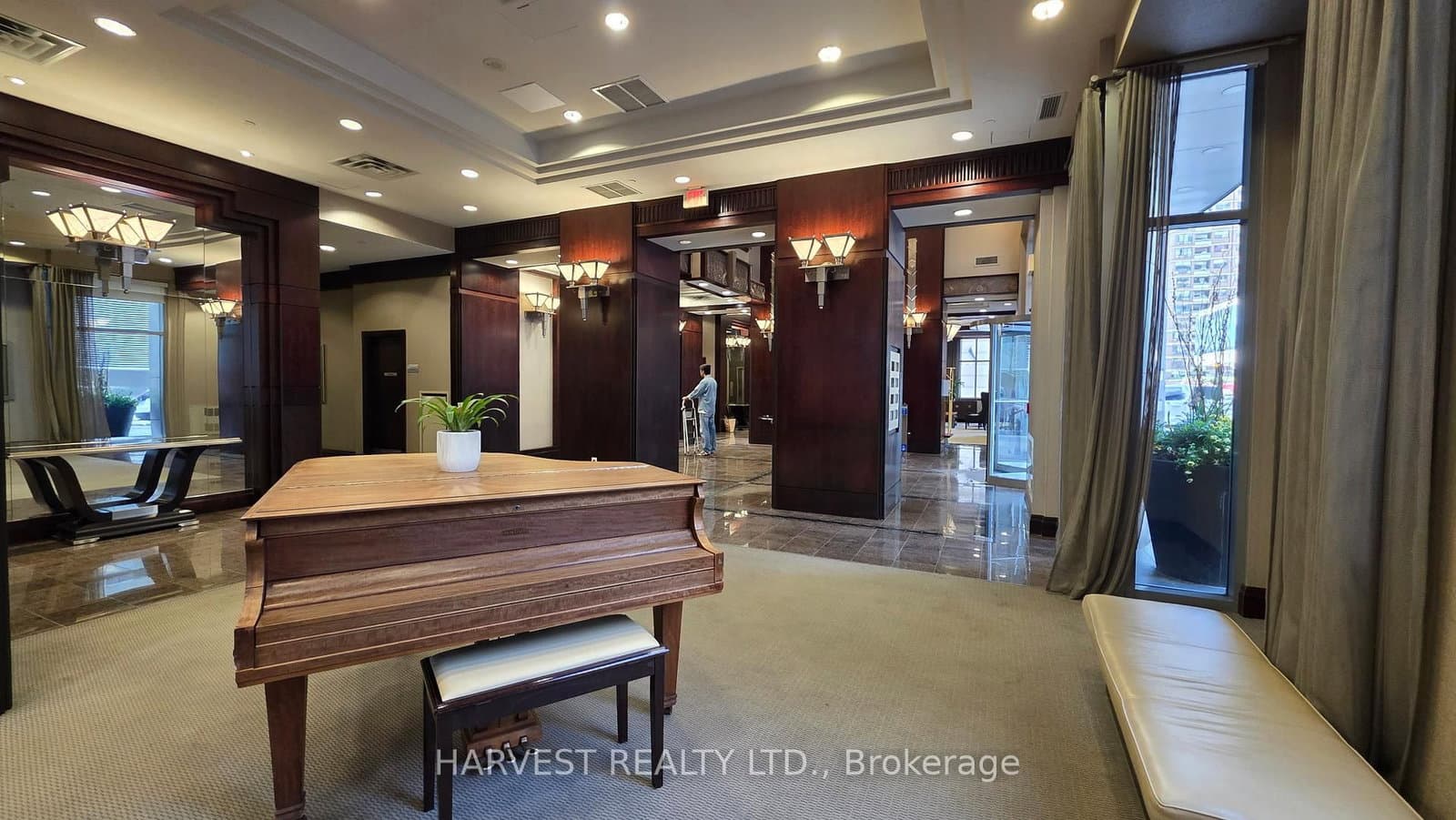 35 Balmuto Street, Unit 1506 thumbnail 4