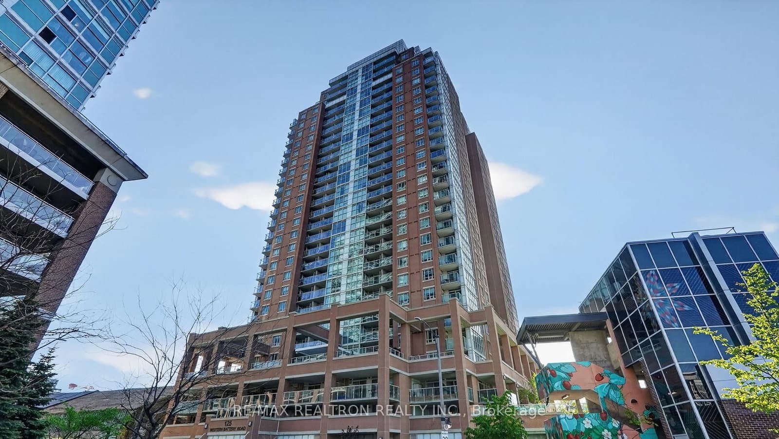 #2902 - 125 Western Battery Road