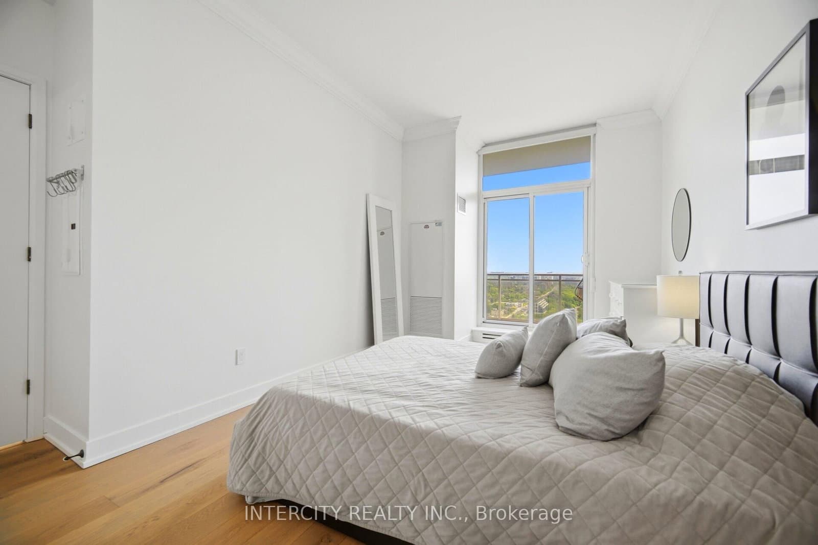 23 Sheppard Avenue E, Unit 3104 thumbnail 19
