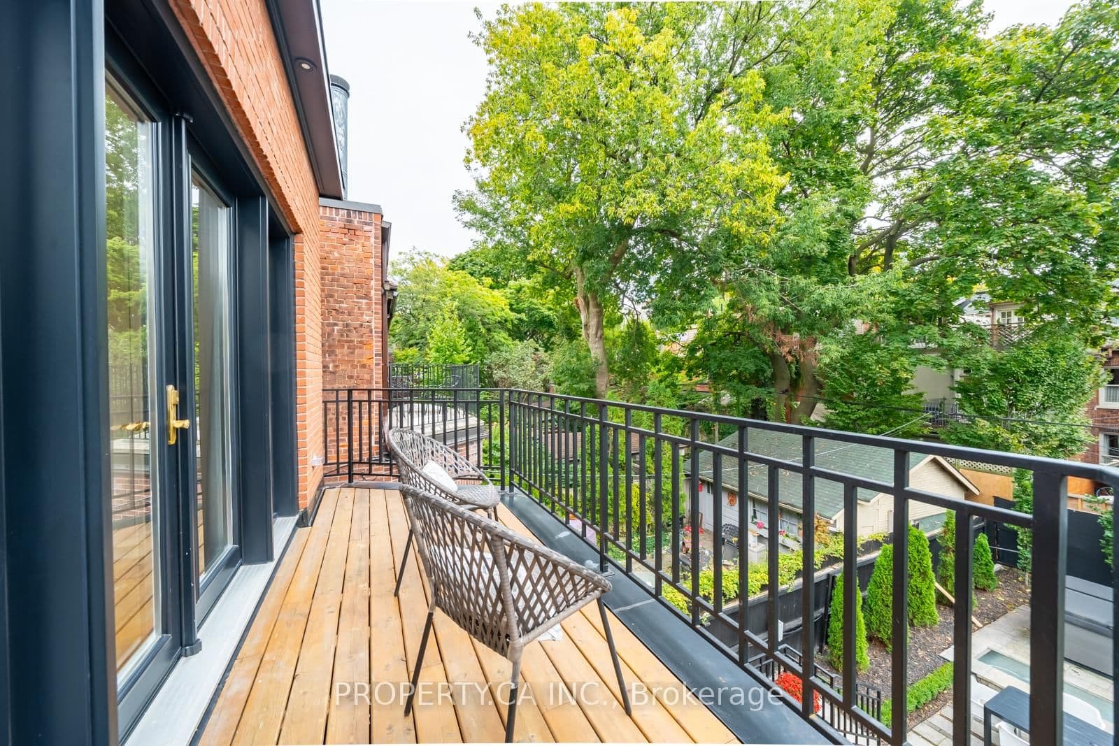 43 Bernard Avenue thumbnail 24