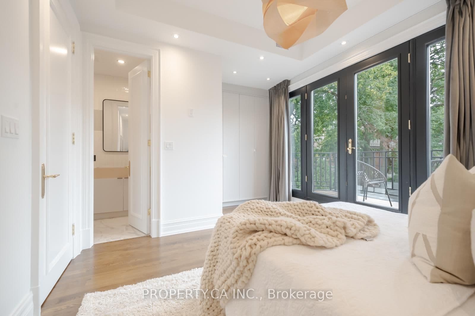43 Bernard Avenue thumbnail 26