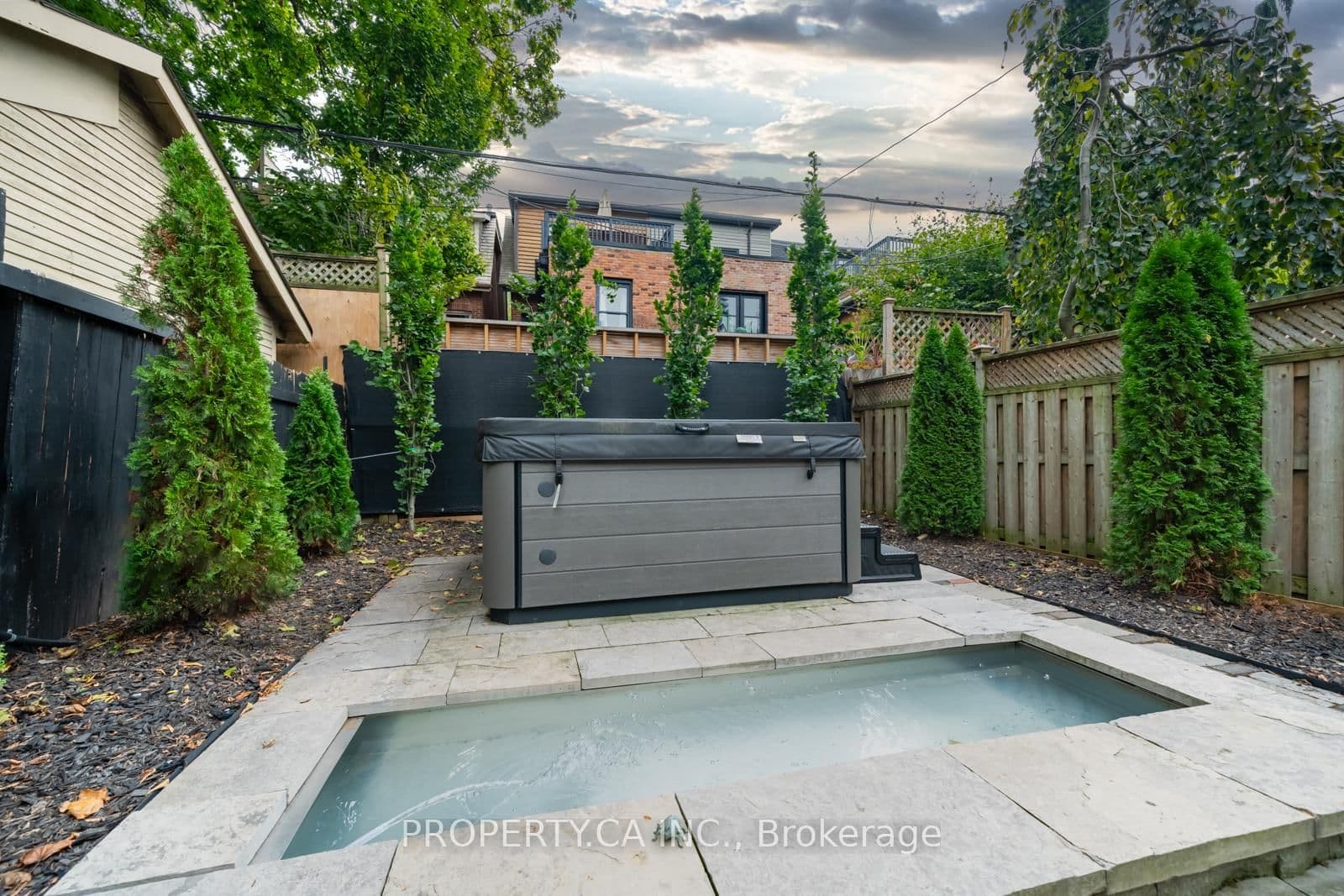 43 Bernard Avenue thumbnail 37