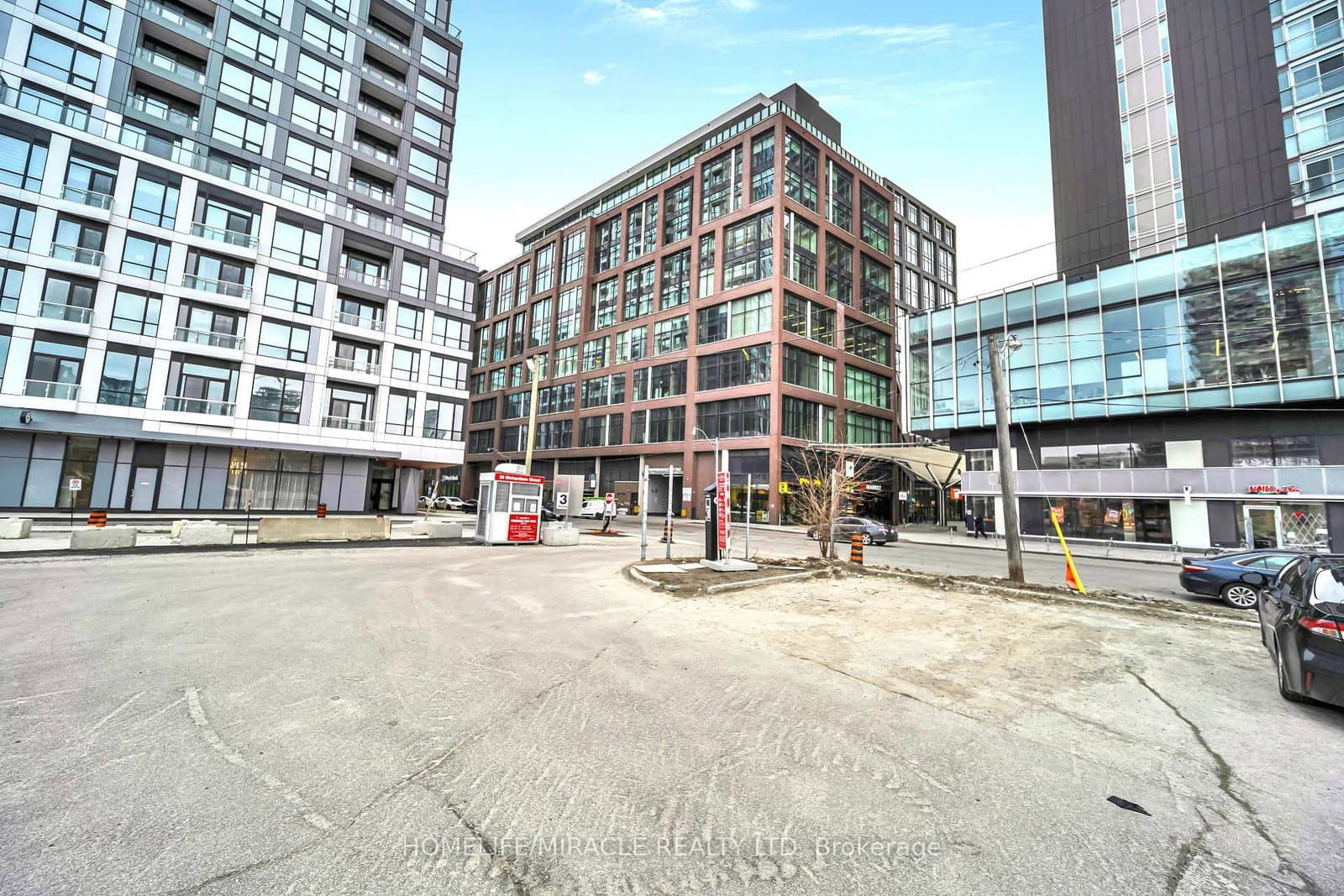 130 Queens Quay E, Unit 721 thumbnail 3
