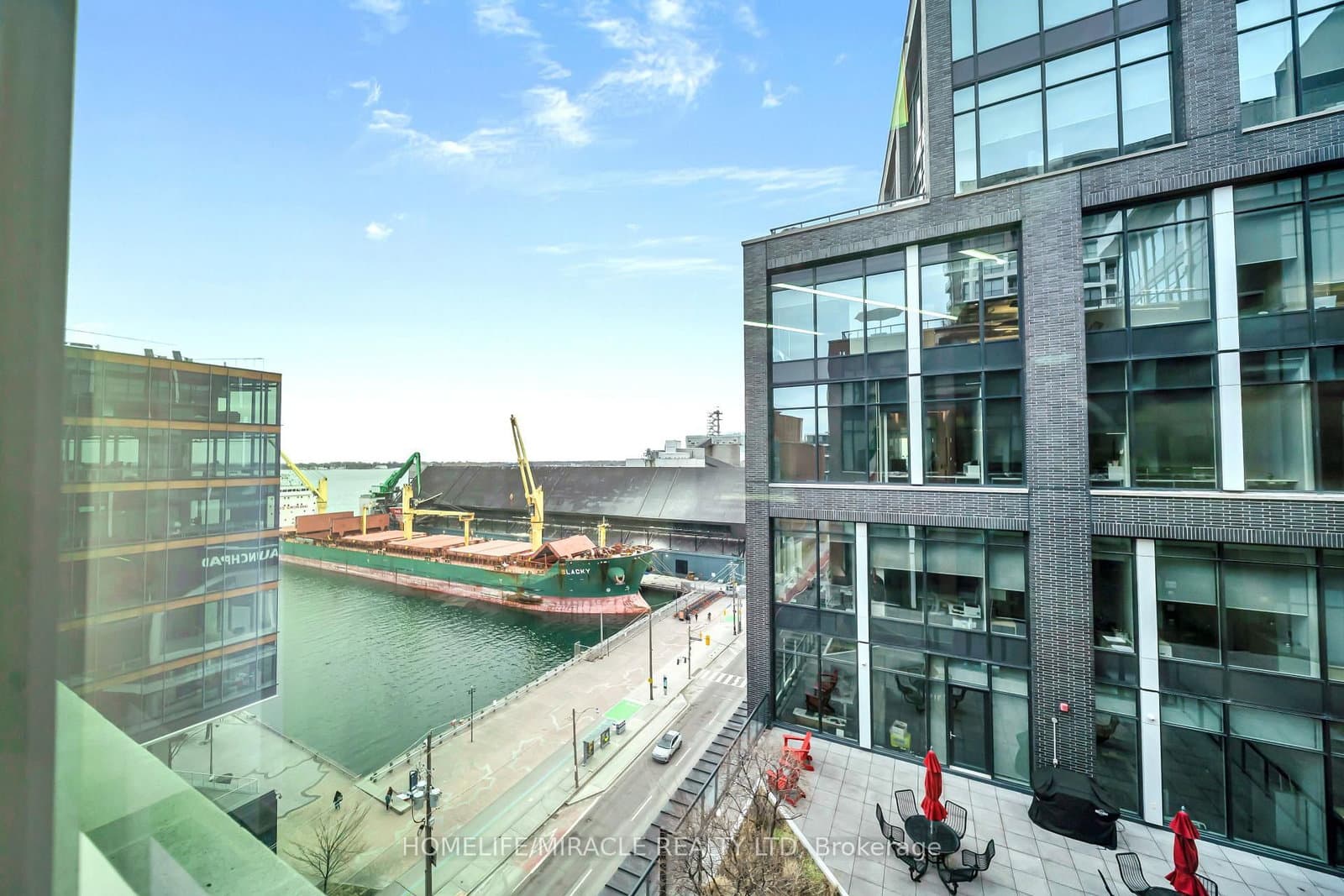 130 Queens Quay E, Unit 721 thumbnail 32