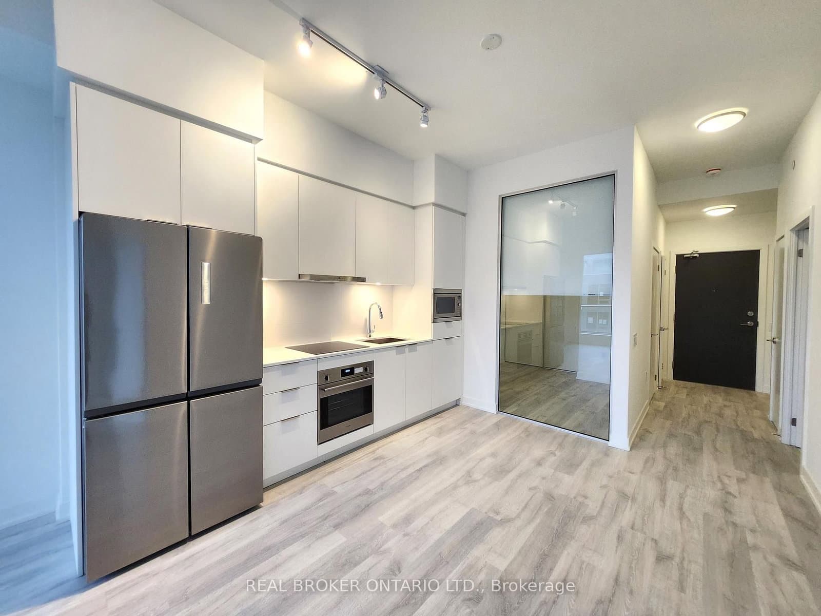 7 Golden Lion Heights, Unit N625 thumbnail 3