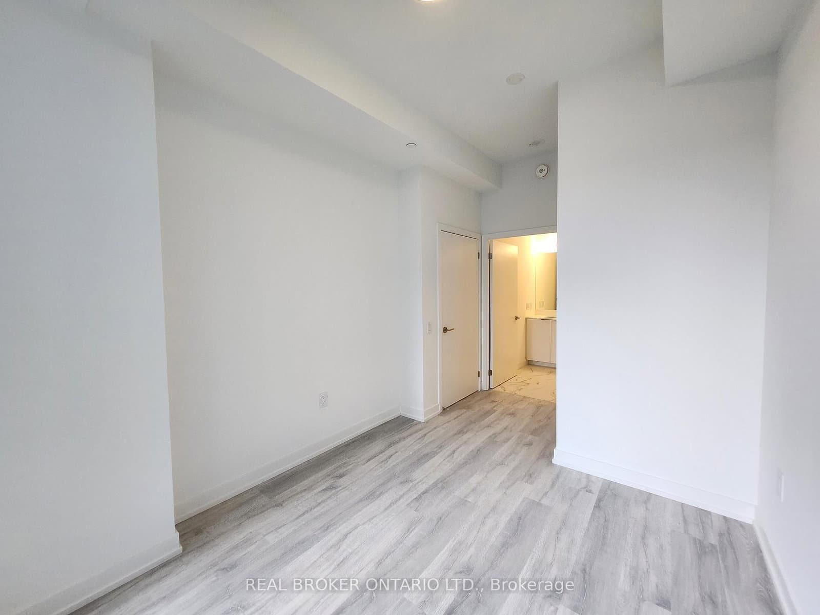 7 Golden Lion Heights, Unit N625 thumbnail 8