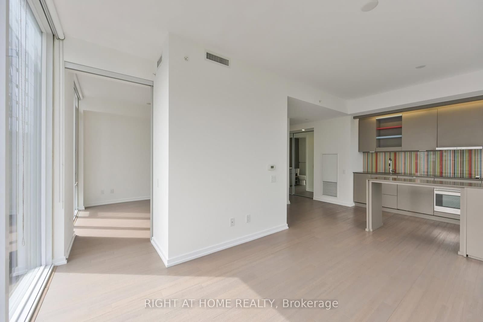 101 Peter Street W, Unit 3903 thumbnail 12
