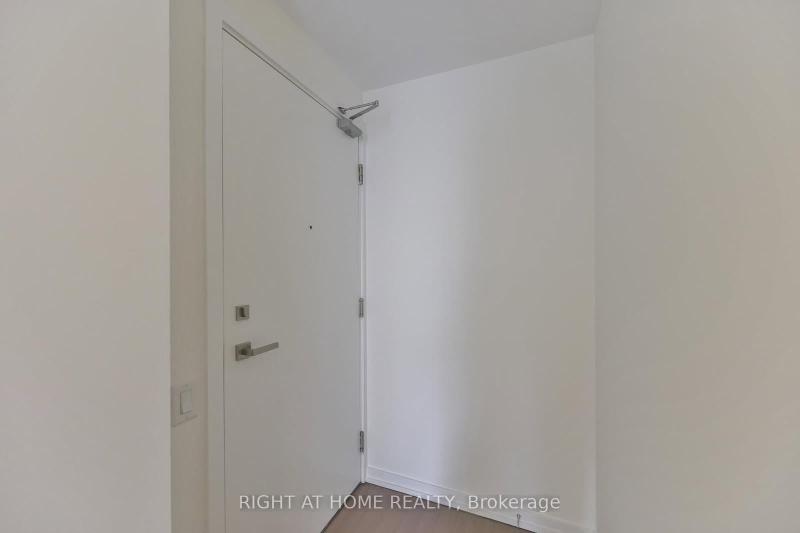 101 Peter Street W, Unit 3903 thumbnail 3