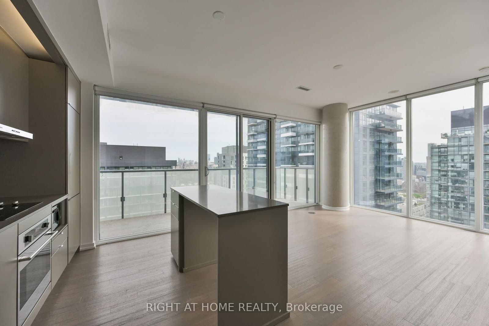101 Peter Street W, Unit 3903 thumbnail 6