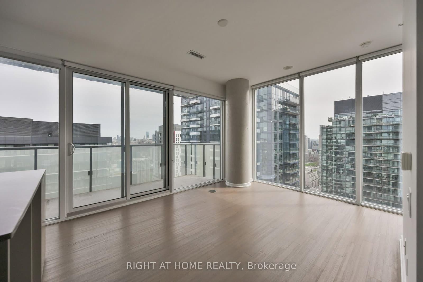 101 Peter Street W, Unit 3903 thumbnail 8