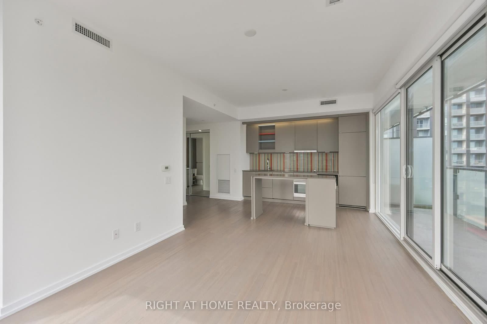 101 Peter Street W, Unit 3903 thumbnail 9