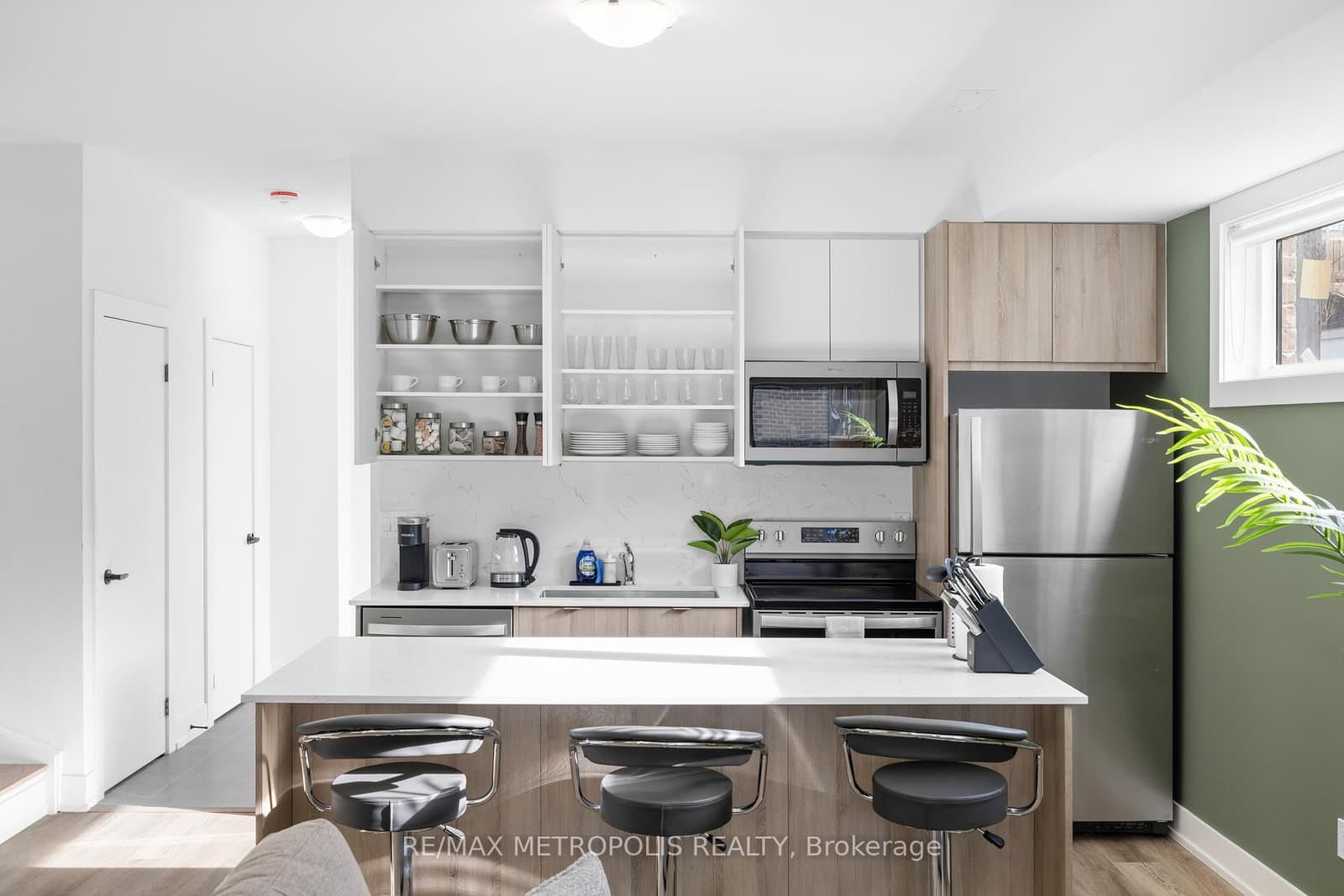 447 Lansdowne Avenue, Unit Laneway thumbnail 11