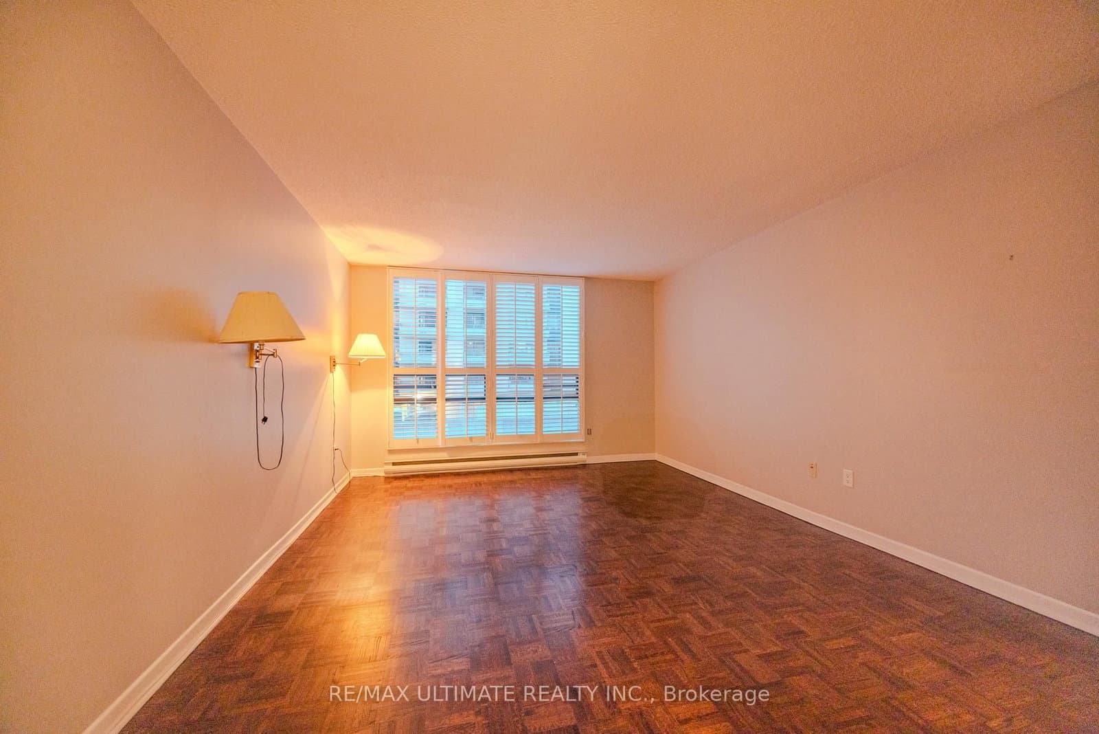 240 Heath Street W, Unit 201 thumbnail 21