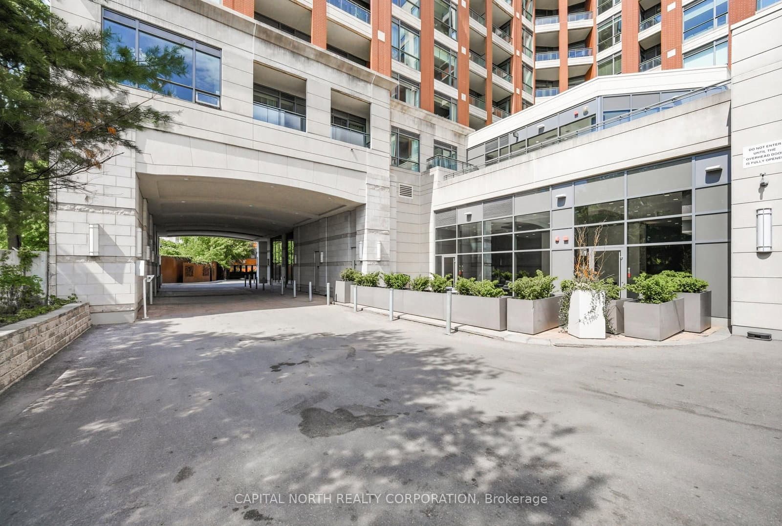 23 Glebe Road W, Unit 804 thumbnail 2