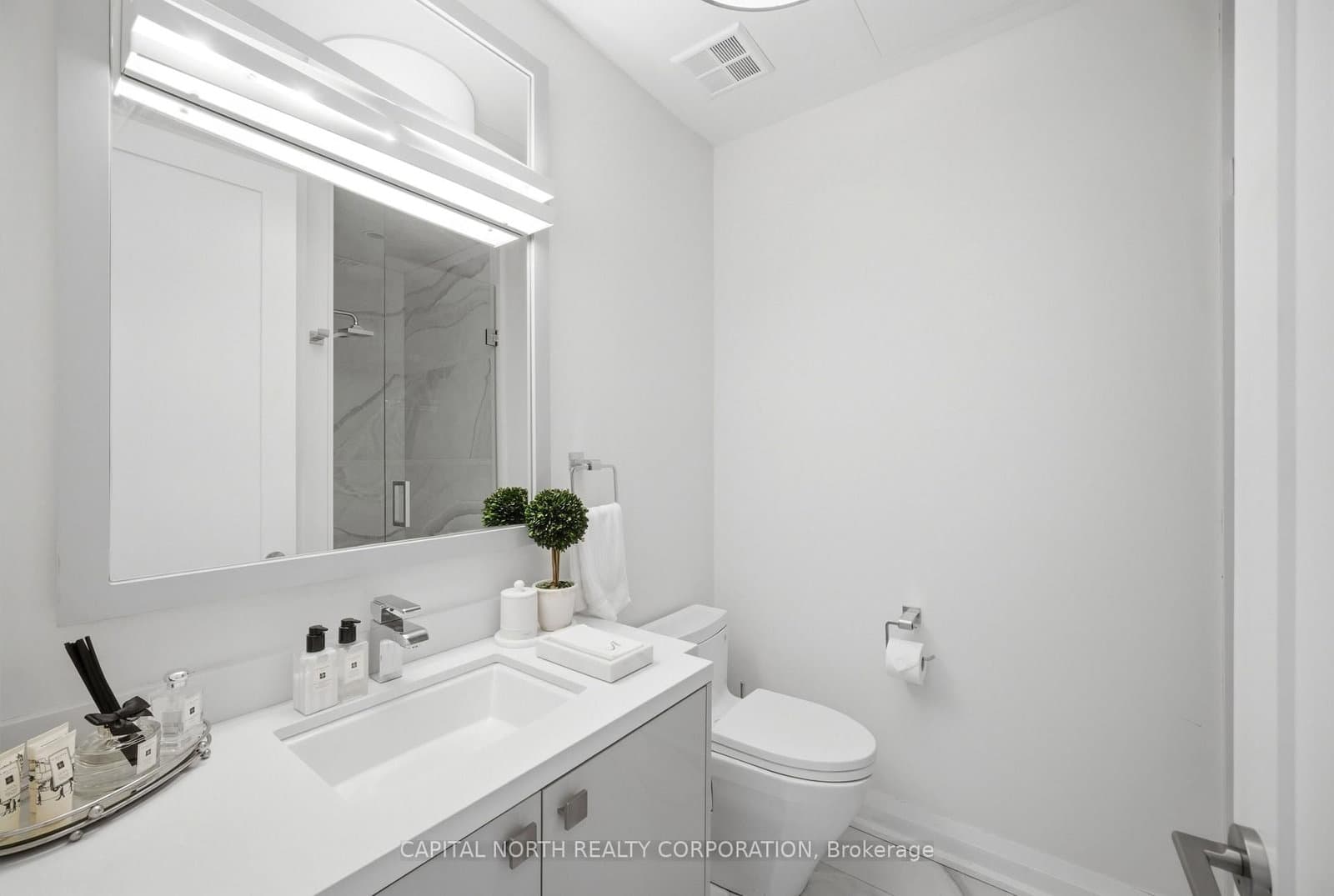 23 Glebe Road W, Unit 804 thumbnail 23