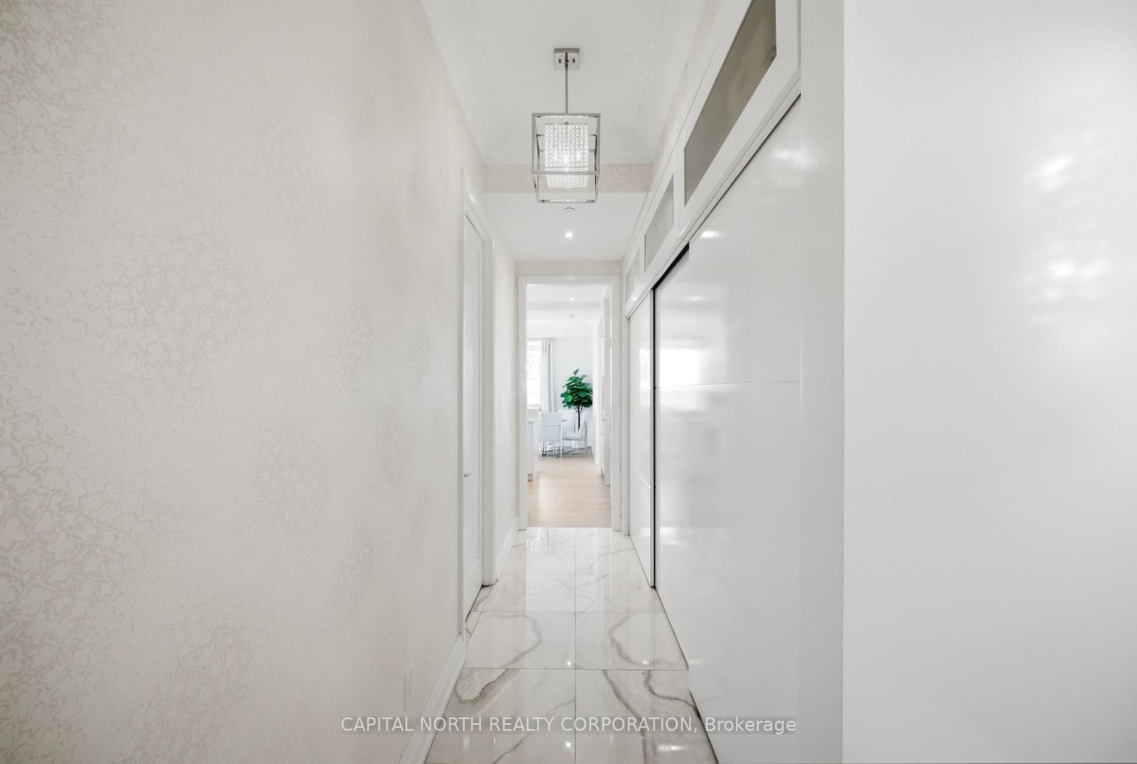 23 Glebe Road W, Unit 804 thumbnail 8