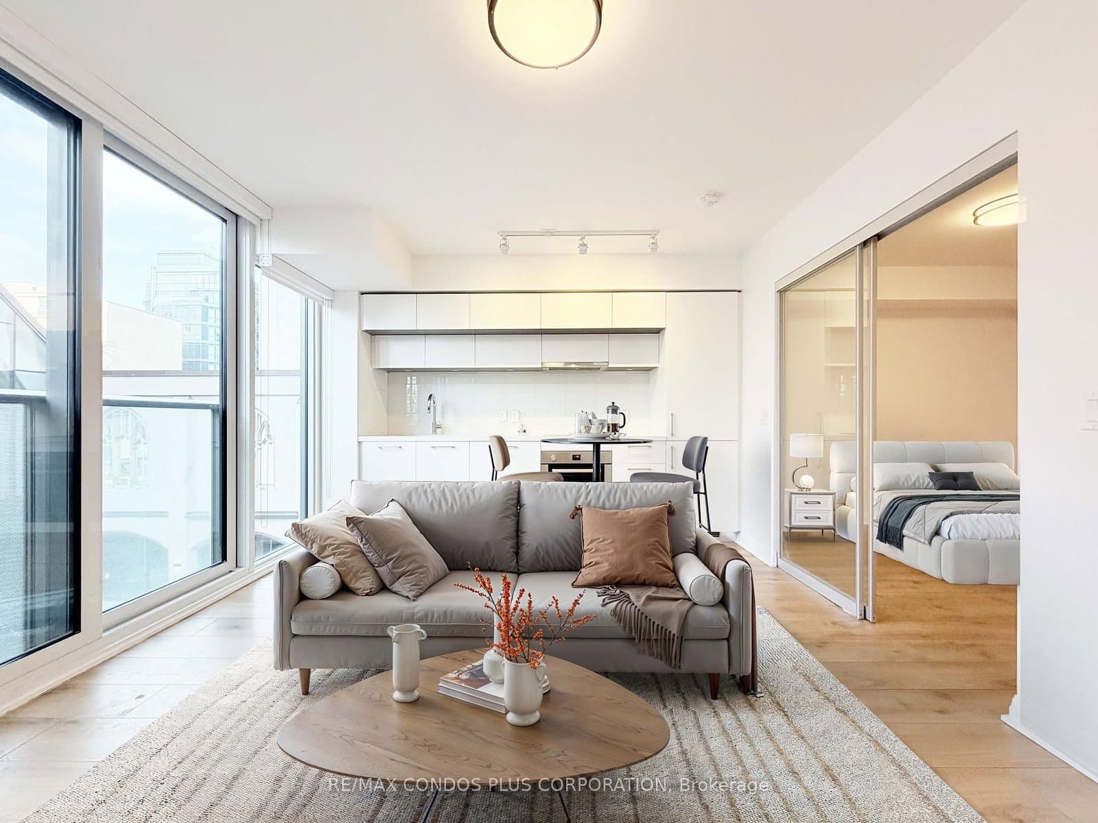 99 Foxbar Road, Unit 306 thumbnail 4