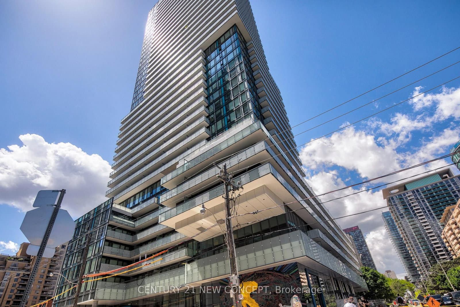#2011 - 161 Roehampton Avenue