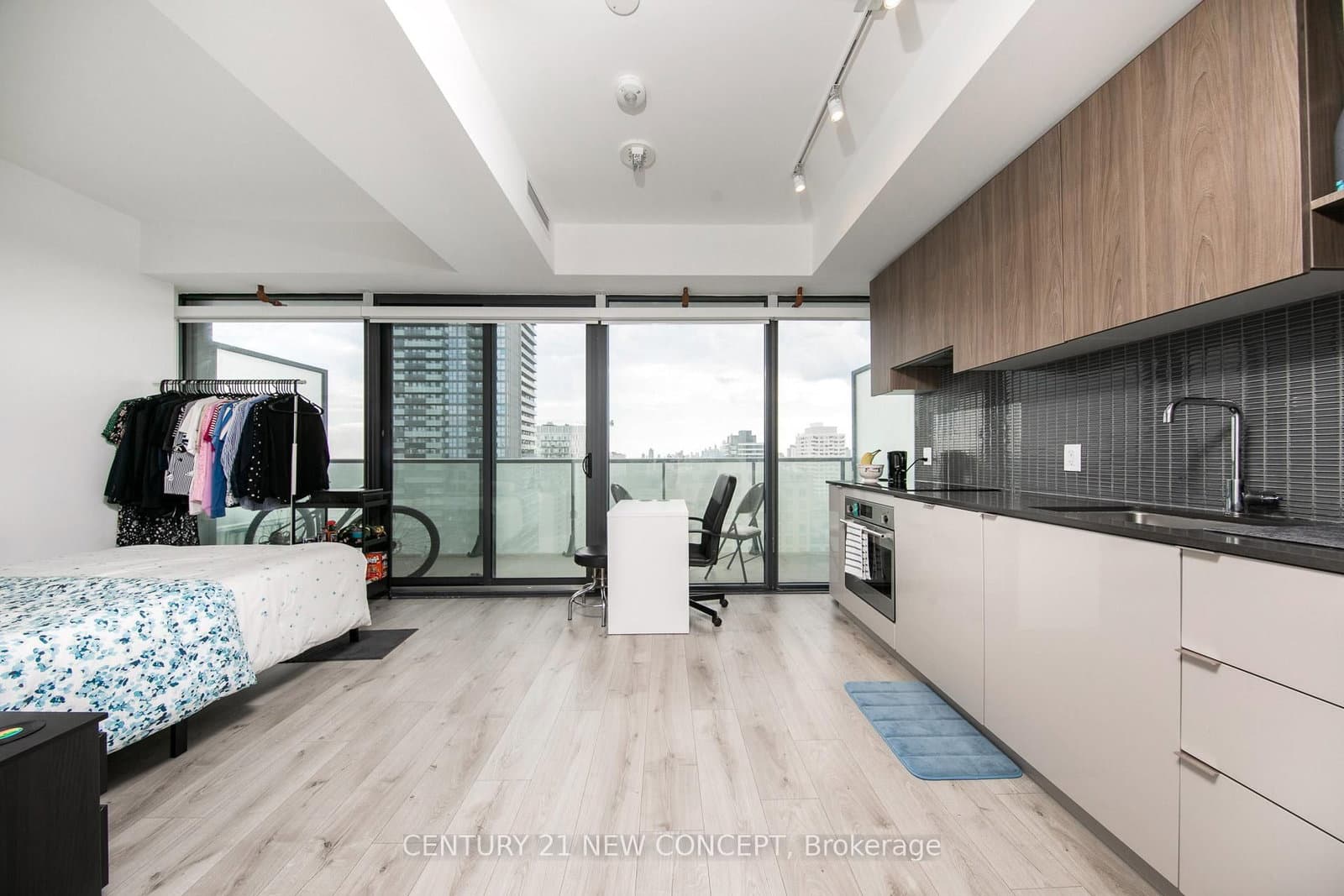 161 Roehampton Avenue, Unit 2011 thumbnail 11
