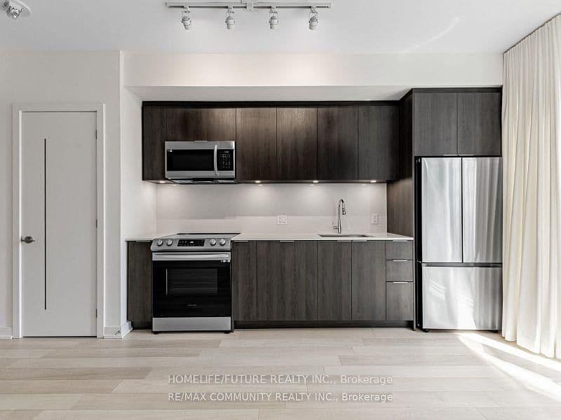 357 King Street W, Unit 3506 thumbnail 14