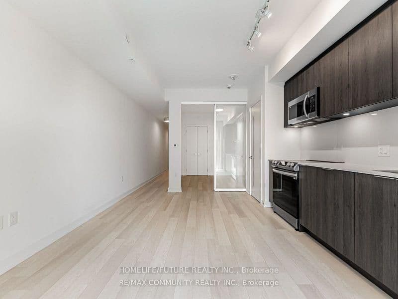 357 King Street W, Unit 3506 thumbnail 16