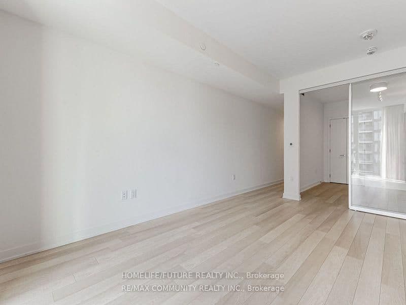 357 King Street W, Unit 3506 thumbnail 17