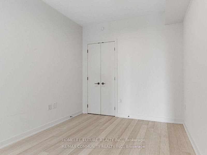 357 King Street W, Unit 3506 thumbnail 21