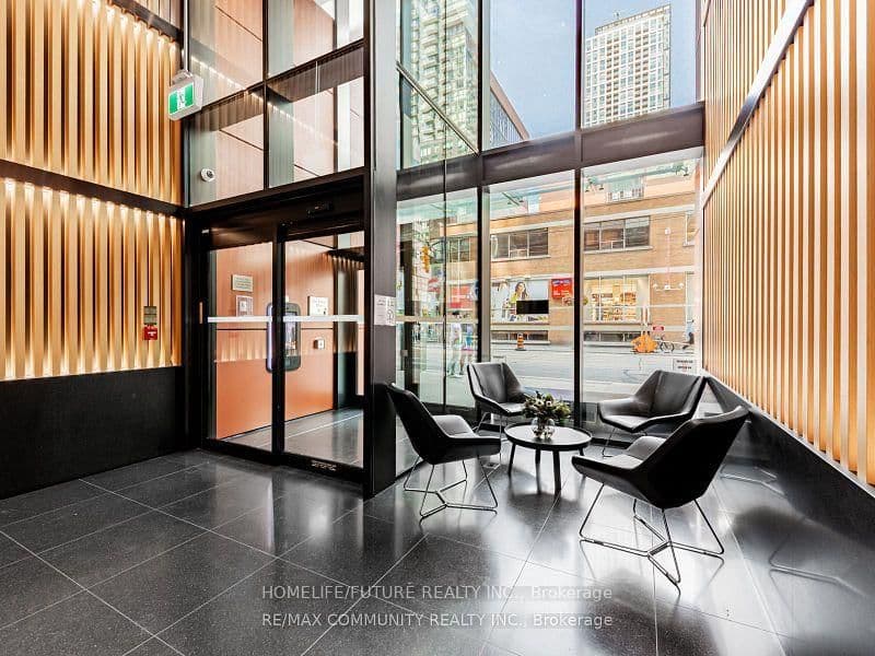 357 King Street W, Unit 3506 thumbnail 3