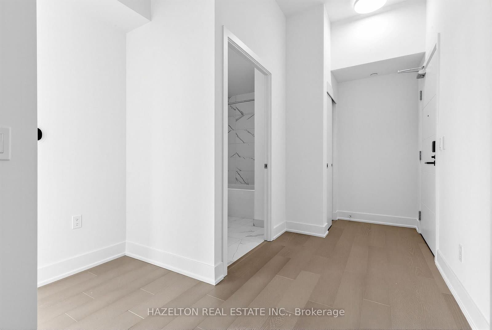 8 Manor Road W, Unit 602 thumbnail 12